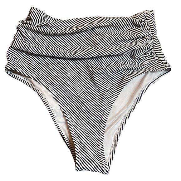 Cupshe Black and White Striped Bikini Bottom - Picture 1 of 4
